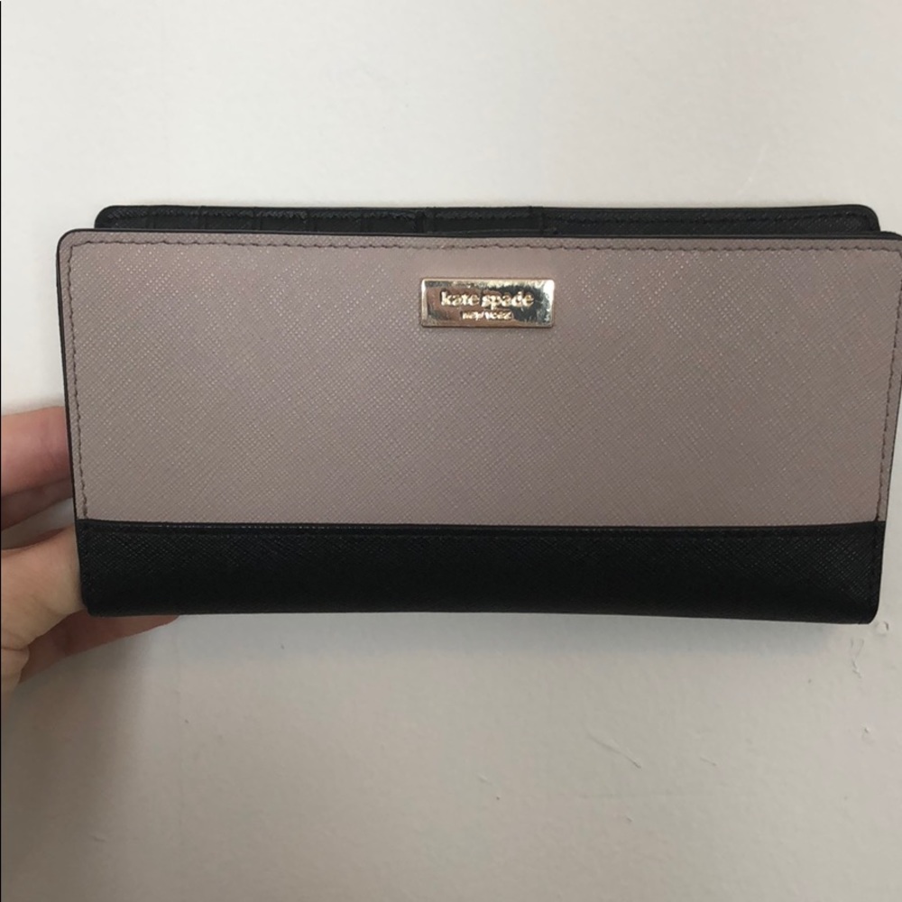 🎁Kate Spade wallet🎁
